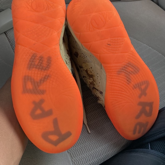 Orange and camouflage melos. 10.5 - Picture 4 of 6